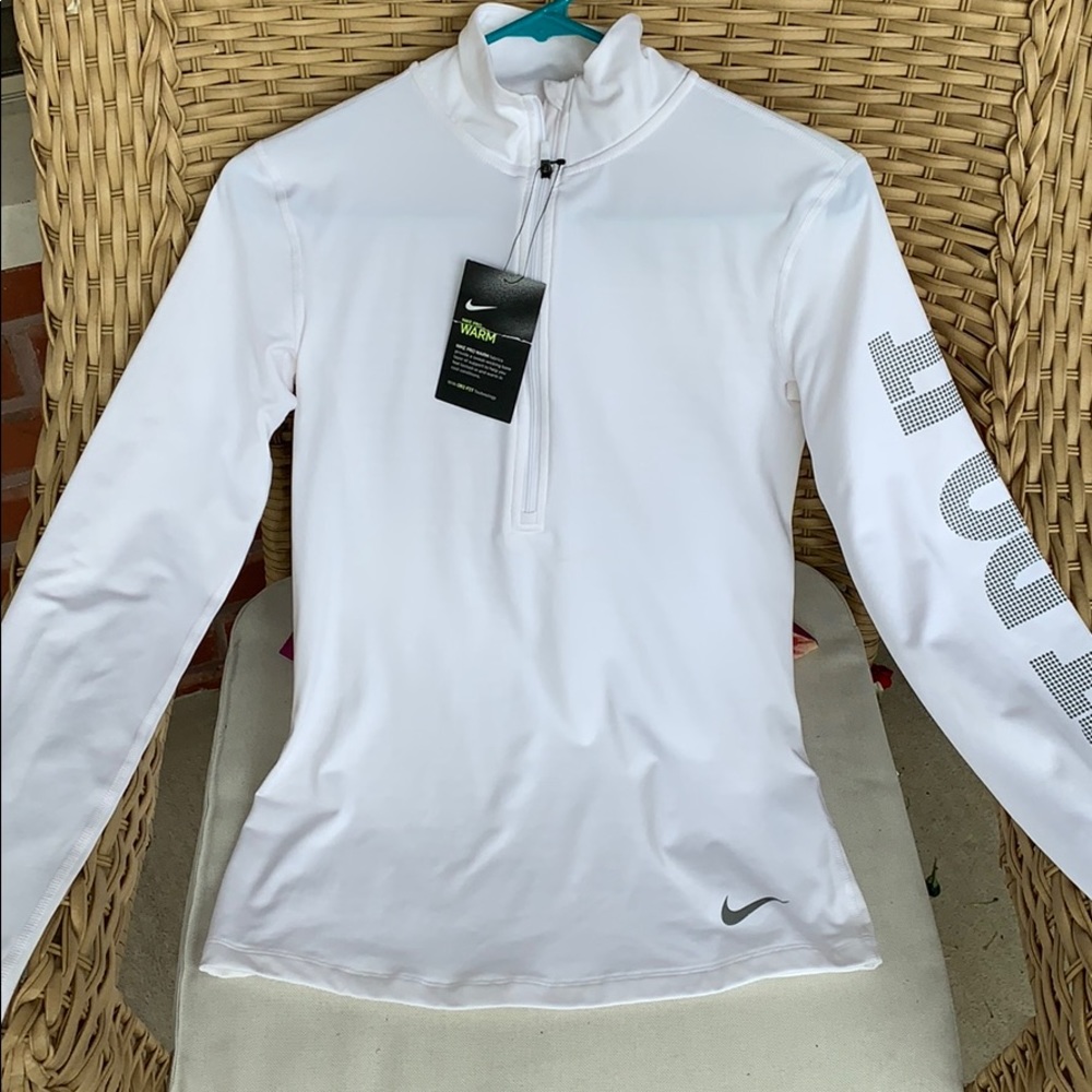 Brand New Nike dri-fit half zip